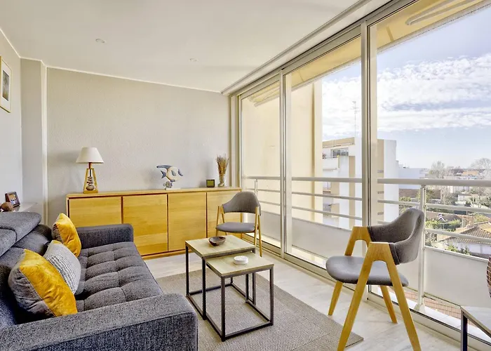 Lägenhet - T3 Avec Terrasse, Parking Et Wifi - Fr-1-433-131